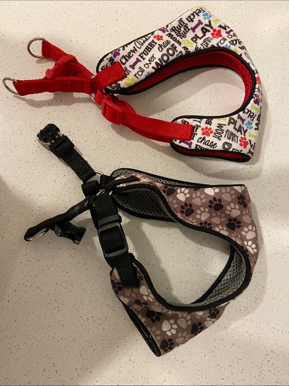 No-Pull Dog Harness - Red / Brown Paw Print